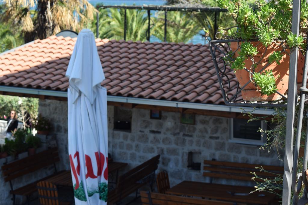 Captain'S House In Dobrota Kotor Exterior photo
