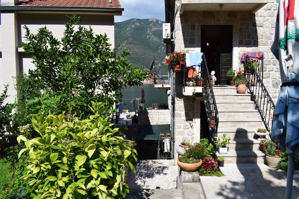 Captain'S House In Dobrota Kotor Exterior photo